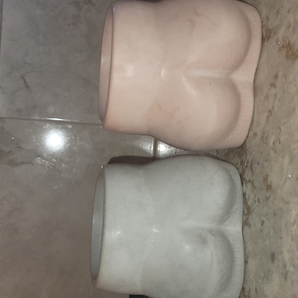 BOOTY VASE - Picture 15 of 15